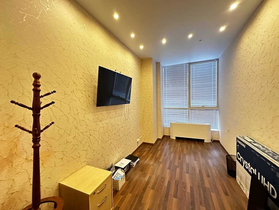 Без %! Аренда офиса в БЦ Харьковское шоссе м.Бориспольская (150 кв.м.)