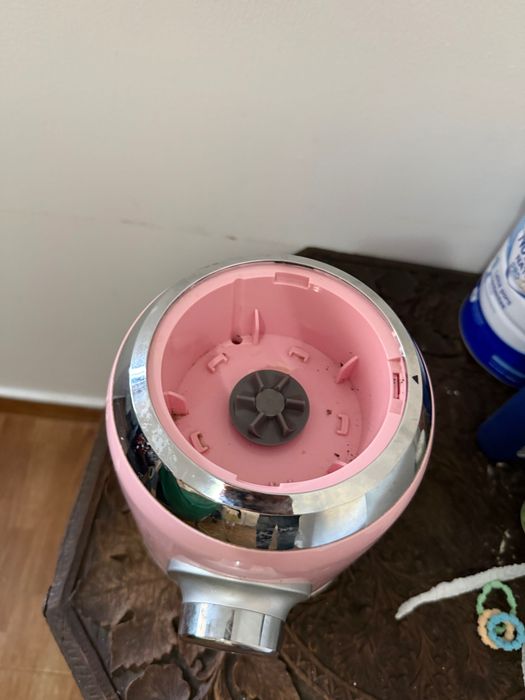 Blender machine without jug