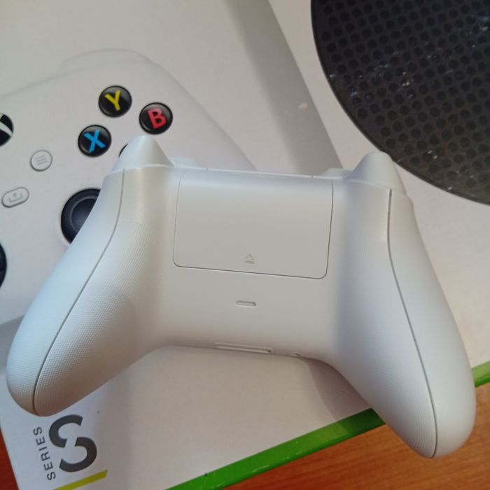 Xbox series's  продам  .