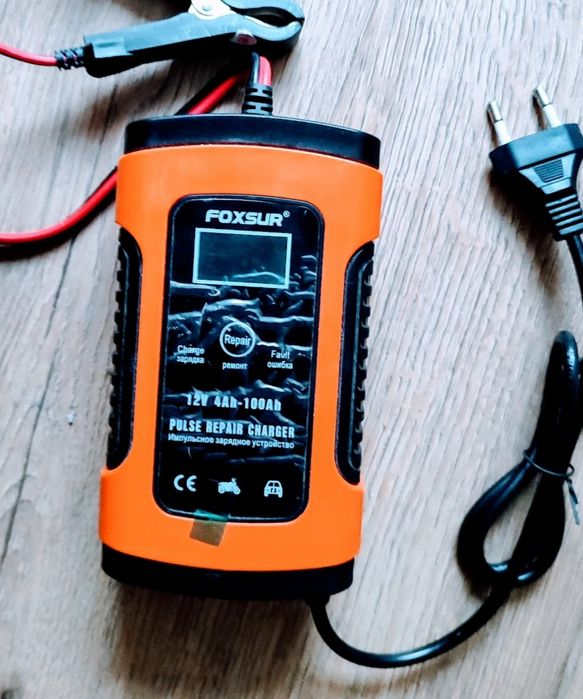Зарядное Foxur для авт. Акб 6А