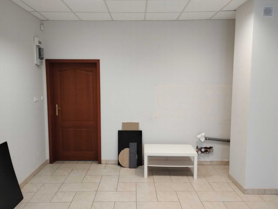 Lokal 24 m2 do wynajęcia ścisłe centrum piętro