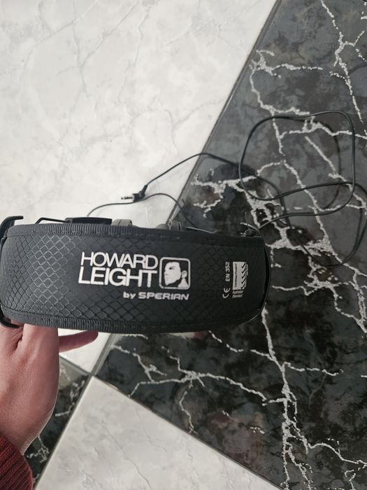 Auscultadores ocultador de som