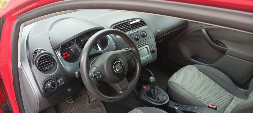 Sprzedam samochód Seat Altea 1.6 benzyna+gaz 2006r przebieg 144000tys km