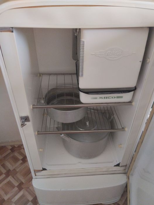 Продам холодильник б /у