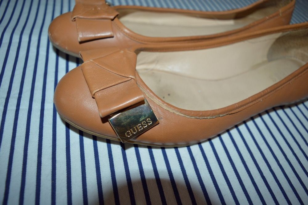 GUESS baleriny skóra 41