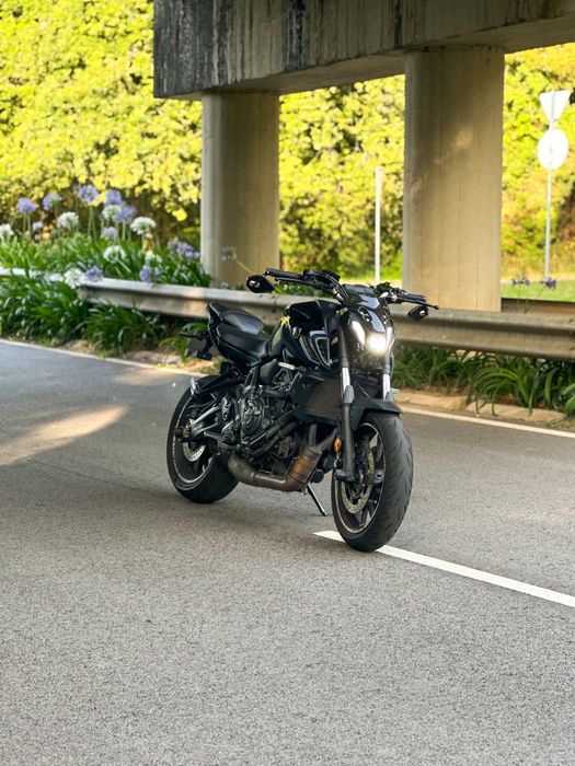 Yamaha MT07 Pure 35kw (deslimitada)
