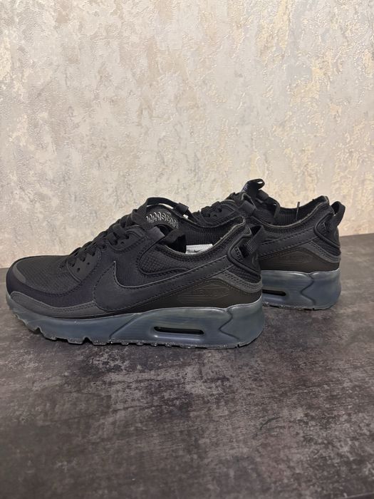 Продам чоловічі кросівки Nike AirMax