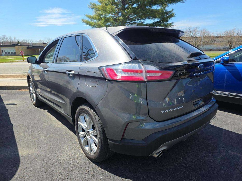 2023 Ford Edge Titanium