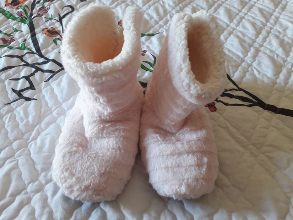 Pantufas mulher novas