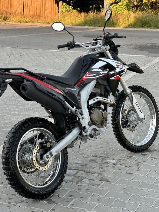 Продам Loncin 250