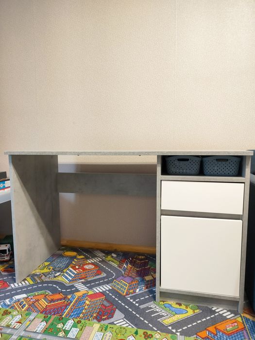 Стіл письмовий BILLUND 54х120 бетон/білий