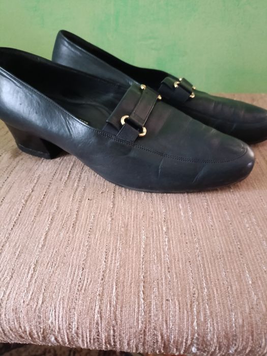 Продам шкіряні туфлі.