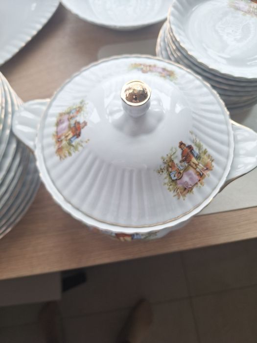 Zestaw obiadowy dla 12 osób Chodzież
