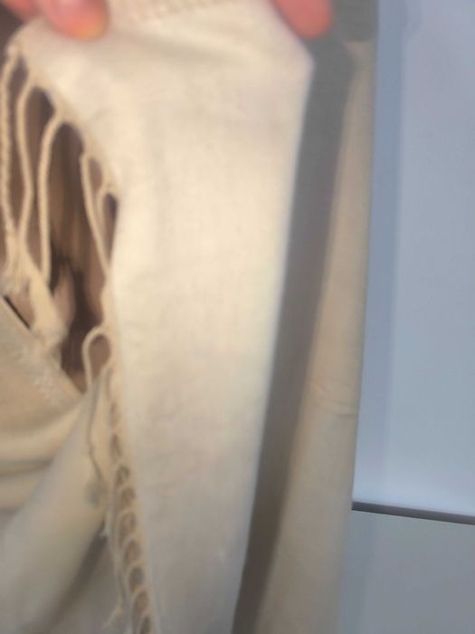 Шарф палантин світлого кольору