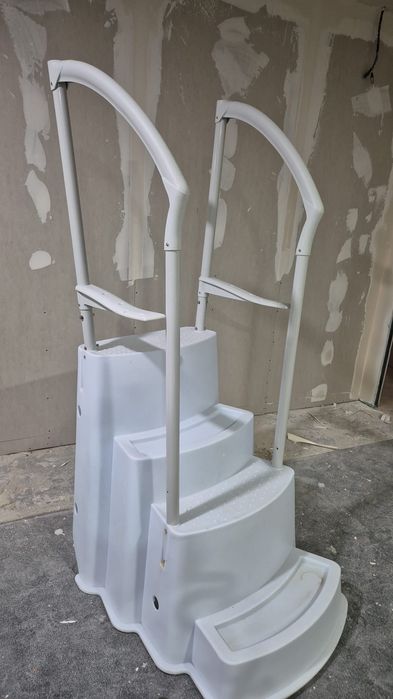 Escadas piscina - inclinação 45°