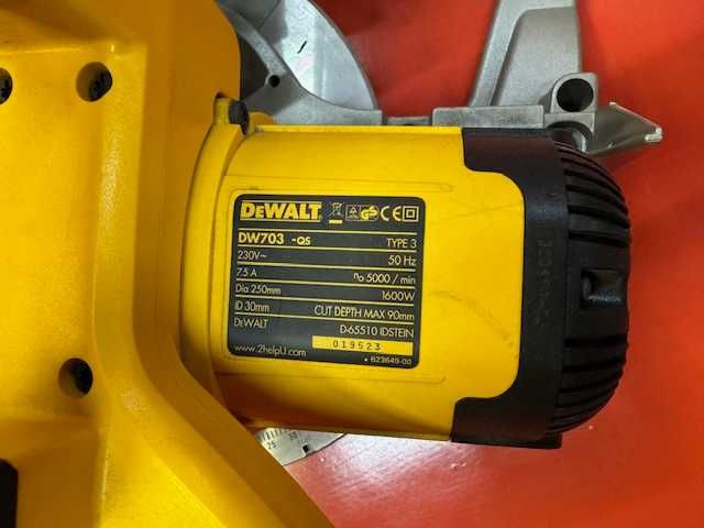 Serra de Esquadria Dewalt DW703-QS