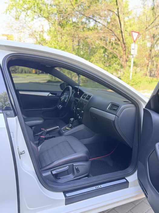 Volkswagen Jetta 6 2.0 GLI
