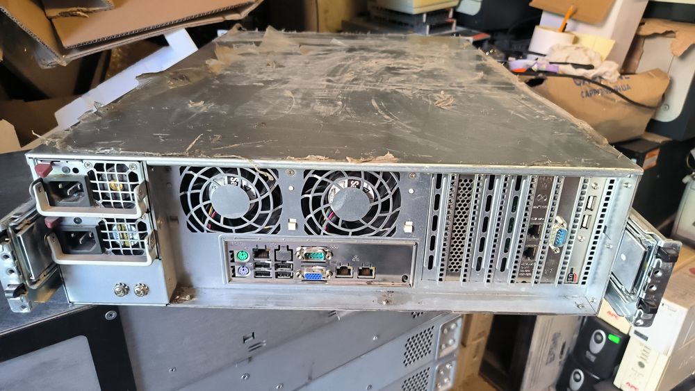 Сервер Supermicro два Xeon E5645 DDR3 24Gb SAS 8Tb