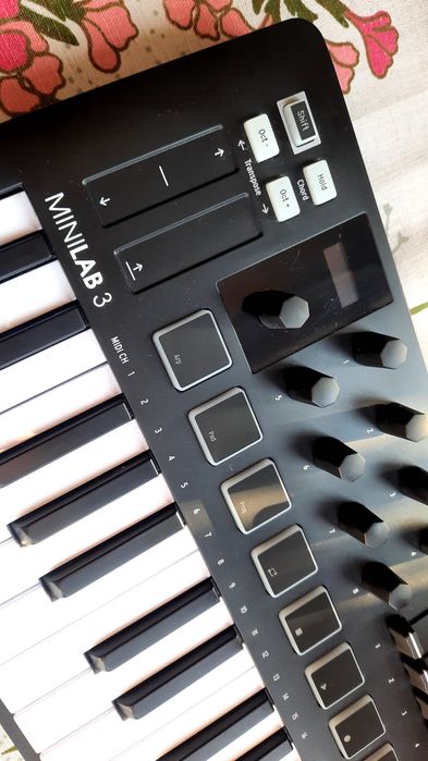 Arturia minilab 3 mk3 midi