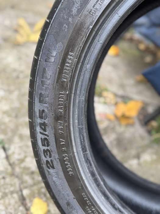 Продам самоклеюще колесо Continental ContiSportContack5 235/45 R17