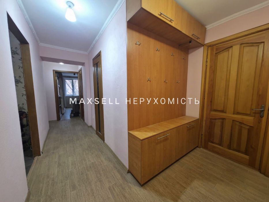 Продам 2-кімнатну квартиру в новобудові біля оз. Чеха