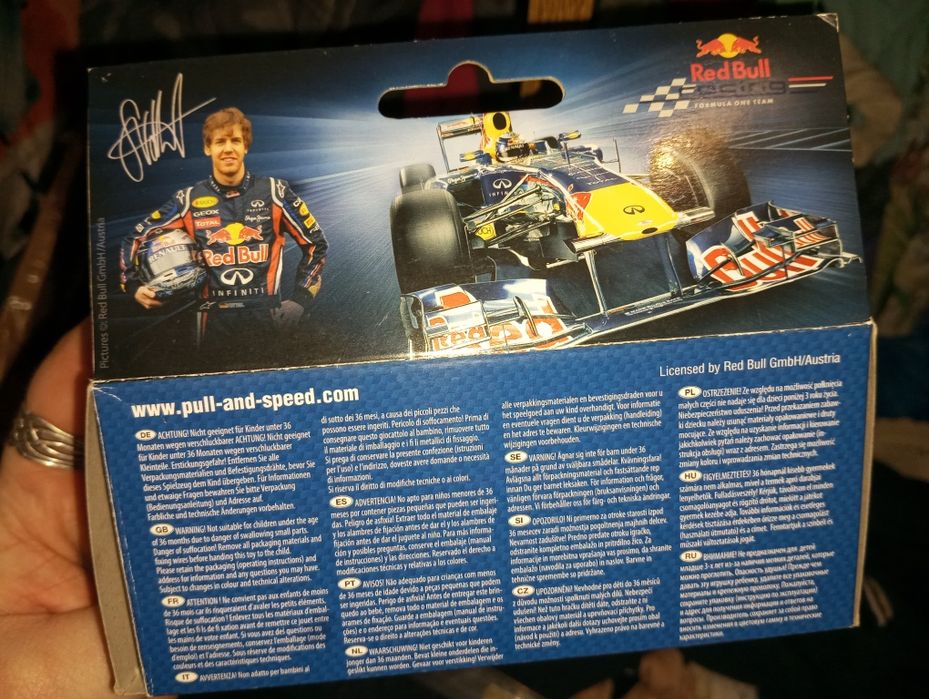 Red Bull RB7 samochód kolekcjonerski