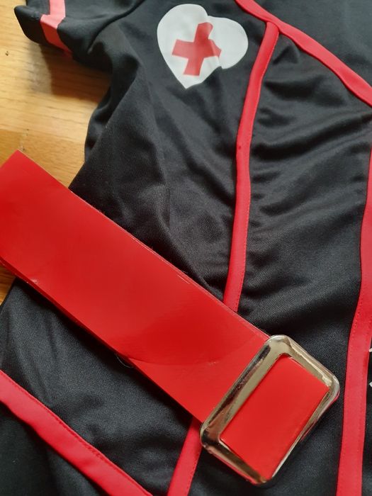 Pielęgniarka  przebranie damskie  roz  L karnawal