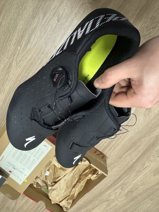 Nowe Buty szosowe Specialized Torch Road 1.0 r.43 27.5cm BOA