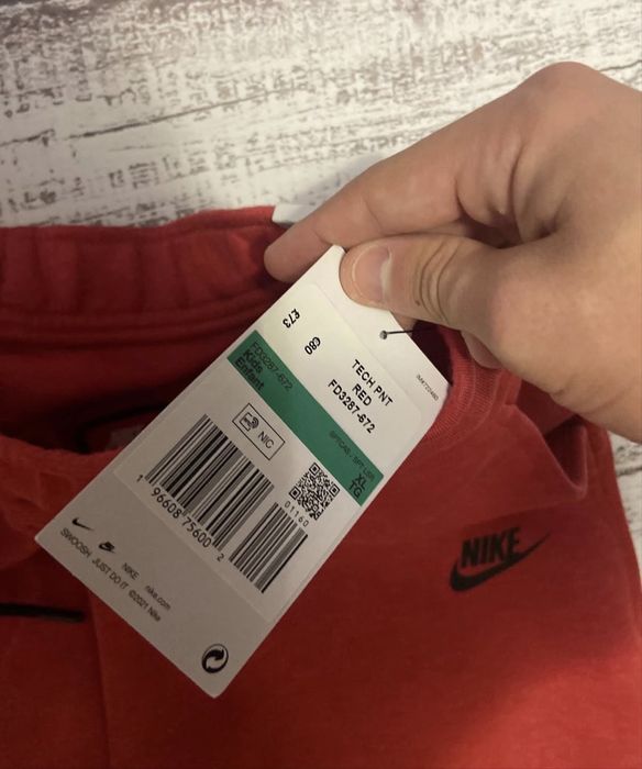Nike Tech Fleece Red Pants