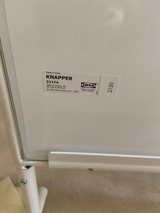 Espelho com arrumação IKEA