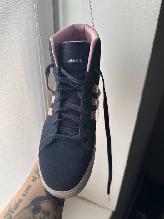 Высокі кросівки Adidas