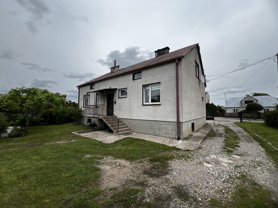 Sprzedam nieruchomosc w Różanie