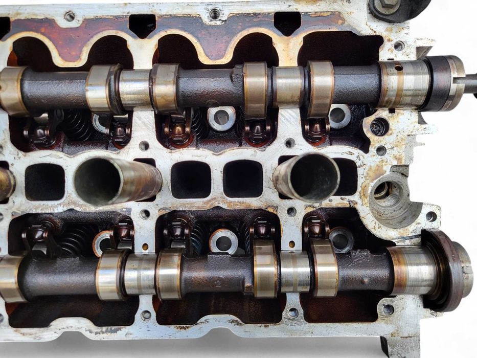 ГБЦ головка блока Citroen C5 2.0 HPI