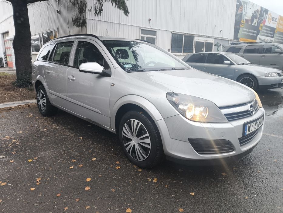 Opel Astra H 1.6 benzyna