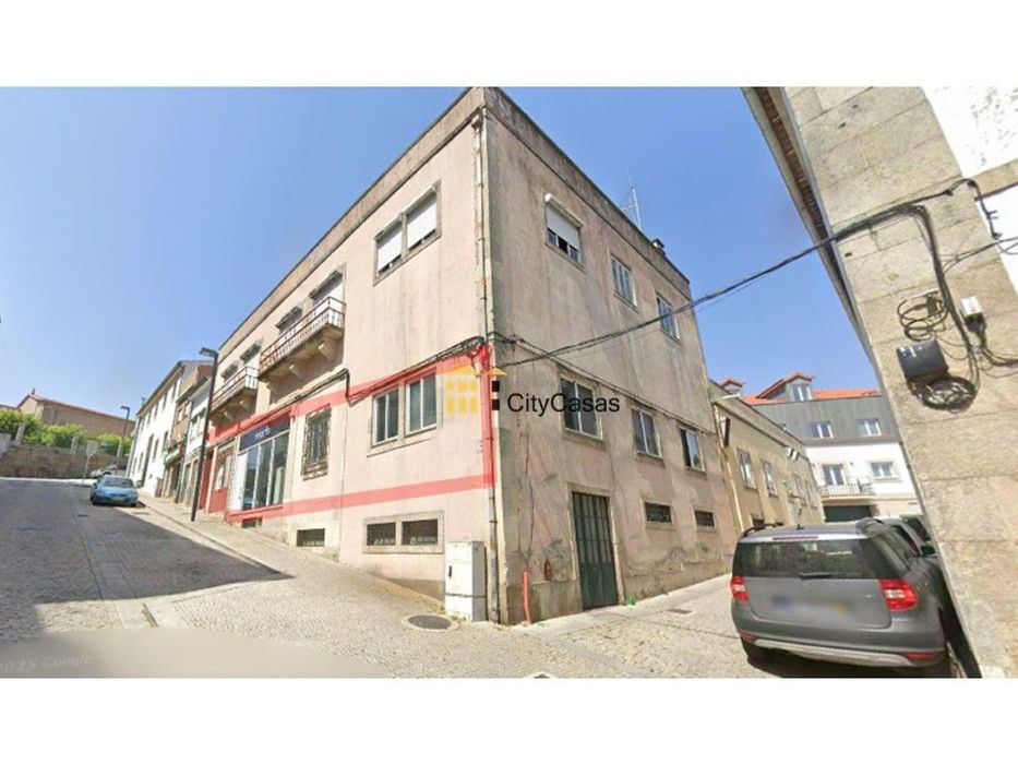 Estabelecimento Comercial à Escola Superior de Tecnologia e Gestão