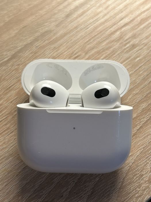 Sluchawki Apple Air Pods 4