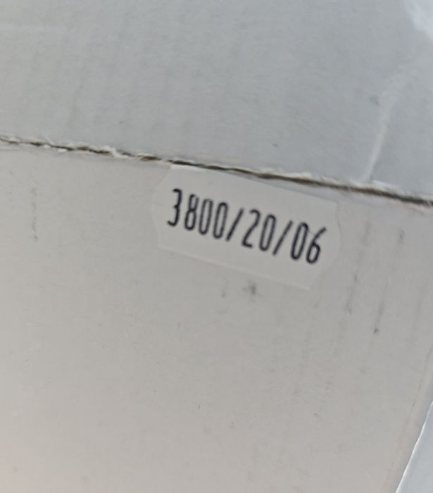 Miętowo biała pralka automatyczna dotykowy panel