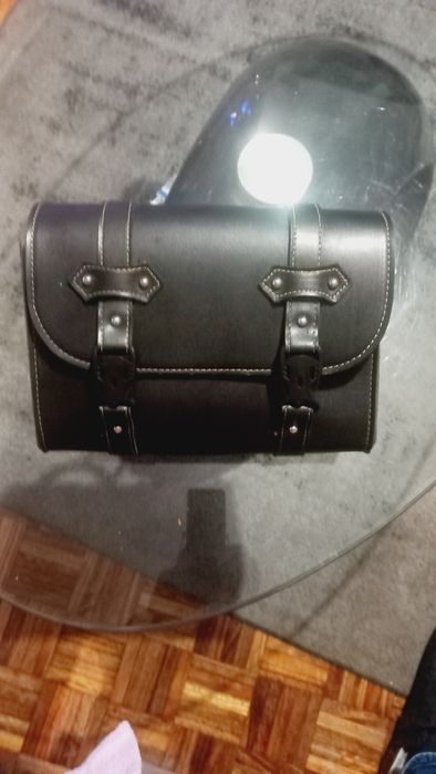 Alforges em cabedal choper.