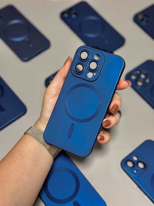 Синій силіконовий чохол MagSafe протиударний з лінзами iPhone