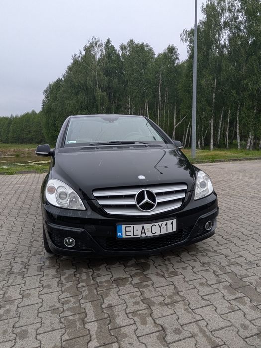 Sprzedam samochód osobowy Mercedes Benz B klasa 180