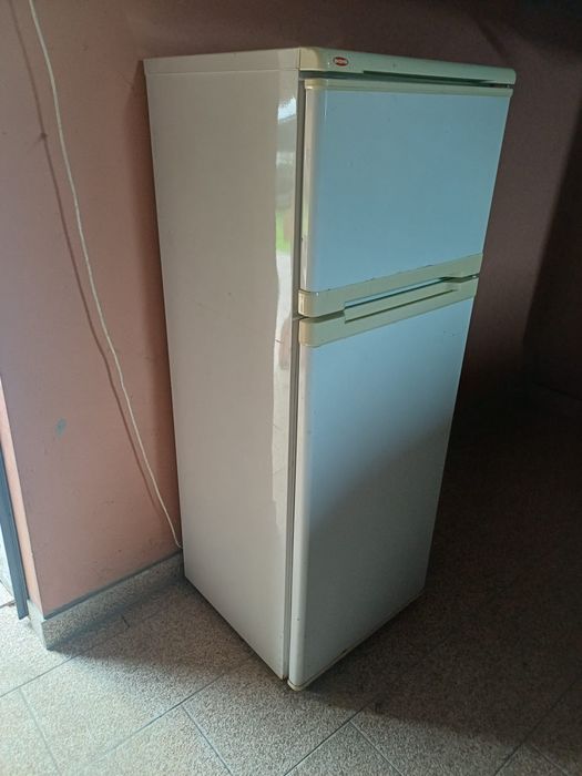 frigorífico a funcionar