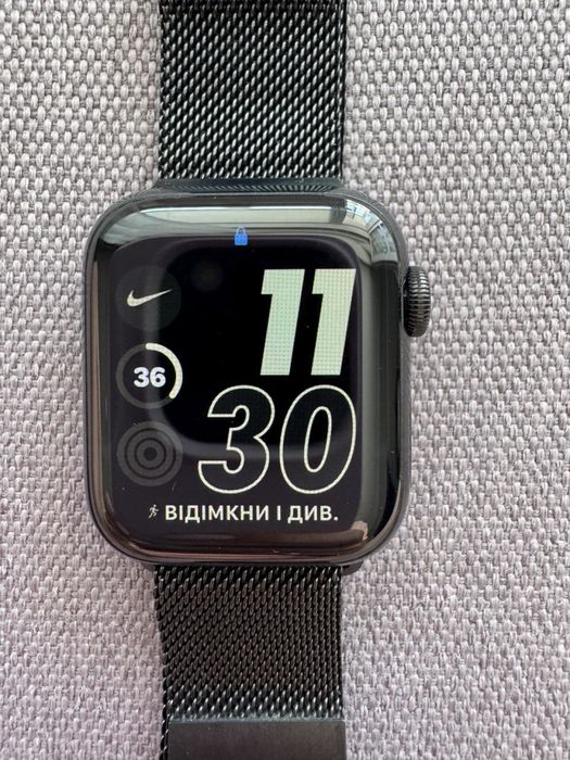 Apple Watch 4 40мм Stainless Steel + Milanese Loop орігінал