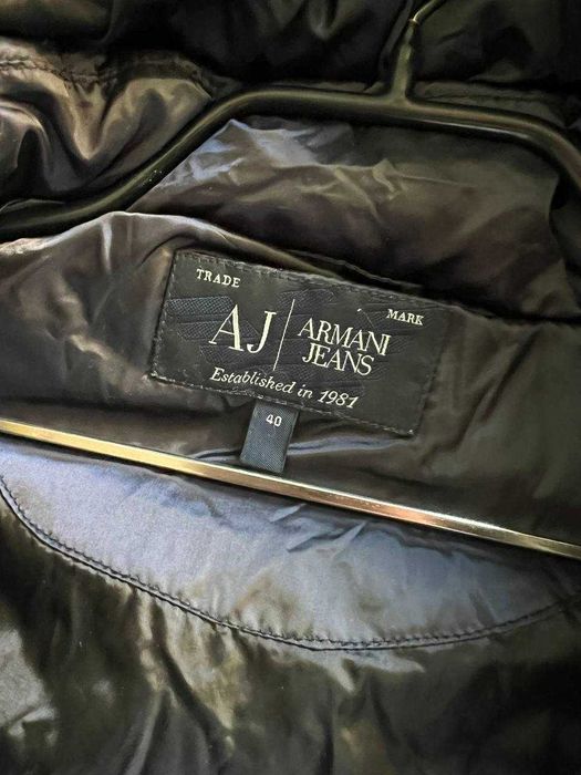 Зимовий пуховик Armani Jeans