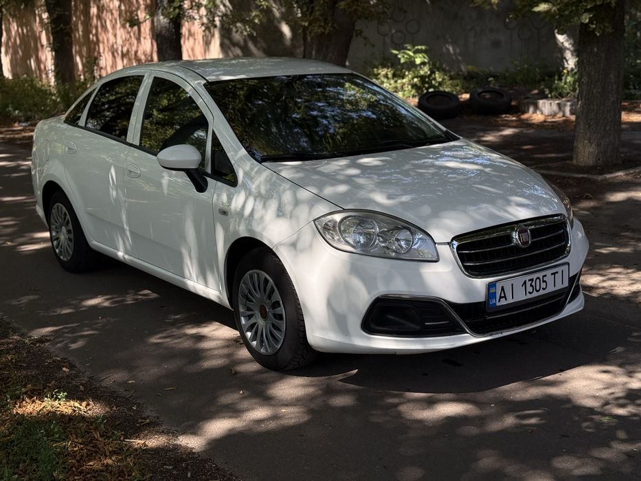 Fiat Linea 2013 рік 1.4 газ/бензин