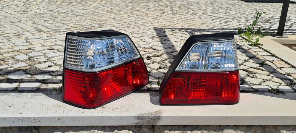 FAROLINS TRASEIROS GOLF MK2