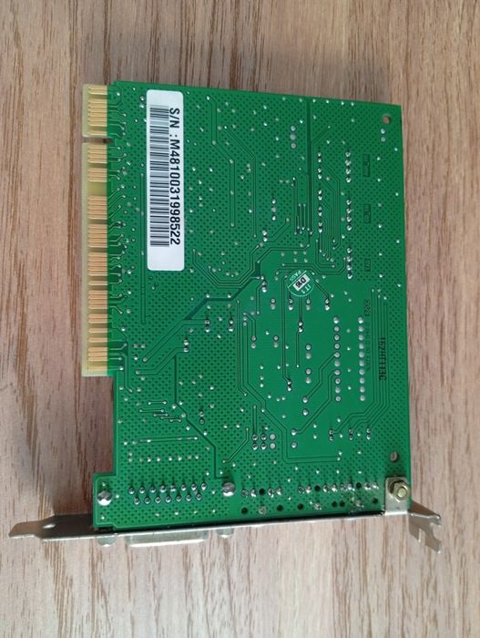 Placa de som Creative modelo 4810
 Soundblaster Vibra 128 PCI (CT4810)