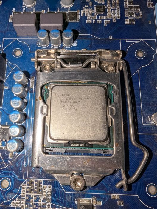 Комплектуючі пк(процессор, оперативка, материнська плата)