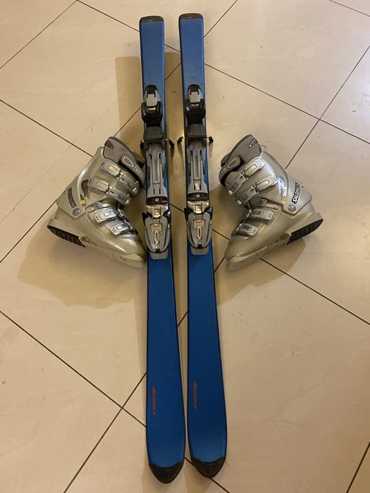 Narty zjazdowe i buty