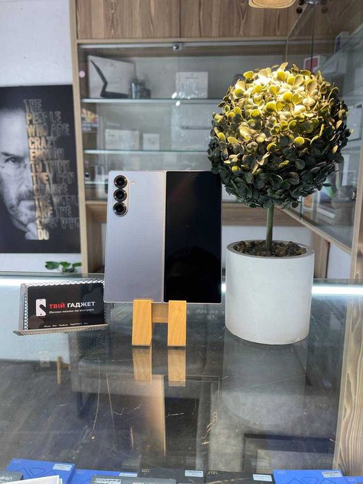 Samsung Galaxy Z Fold 6 12/512 ГБ | Стан 10/10 | Комплект: телефон + кабель | Гарантія | Магазин