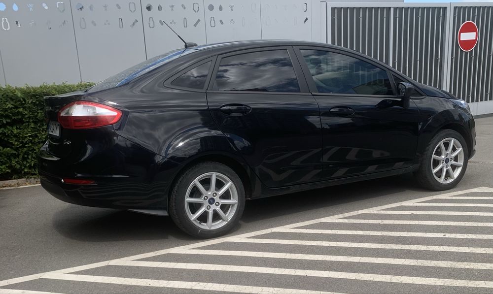 Ford Fiesta 2018 VIN 3FADP4BJXKM120260 фото оголошення 3 з 5